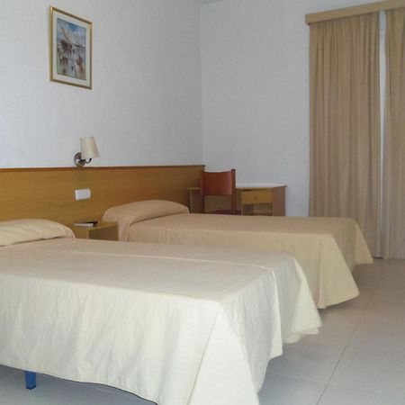 Hotel Sant Jordi Segur de Calafell Exterior foto